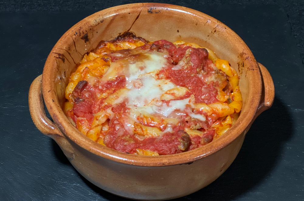 fusilli-al-tegamino-con-ragù-di-salsiccia-e-provola-saporido-ricetta-online