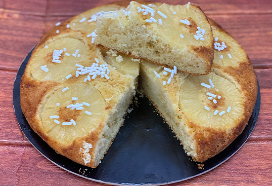 idea-ricetta-dolce-domenica-pan-di-spagna-torta-all'ananas-saporido-online-idea-ricetta-dessert