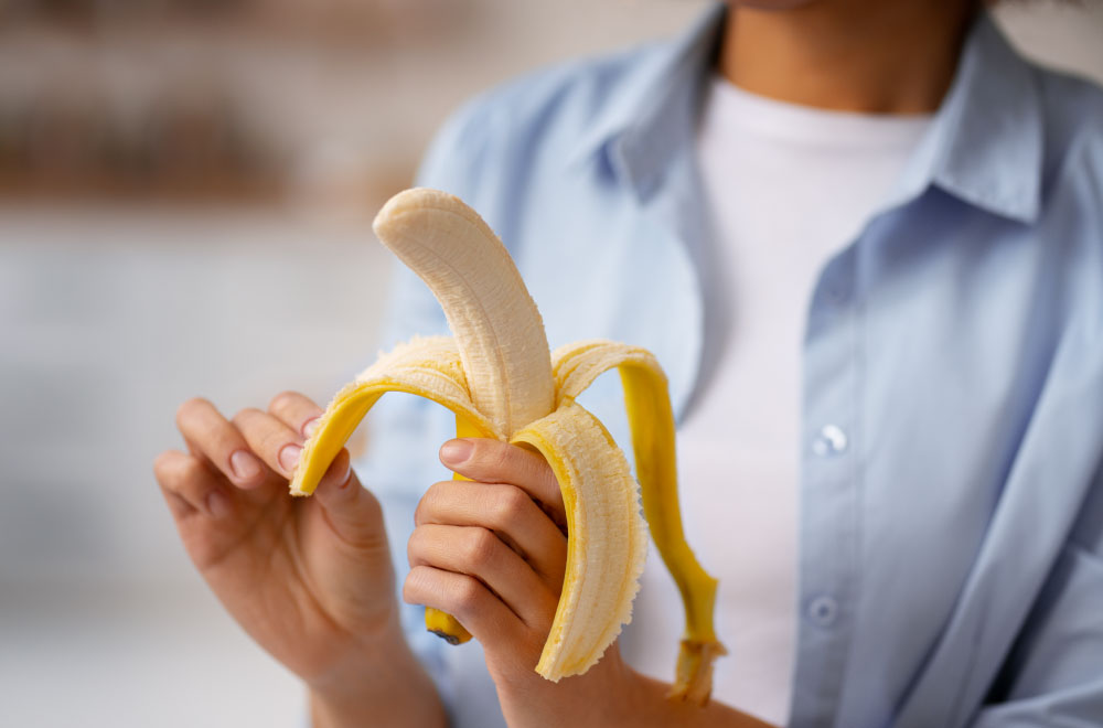 mangiare-banane-proprietà-e-benifici-saporido